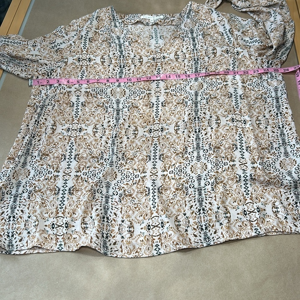 Violet+Claire Tan/Brown Pattered V Neck Tunic Sz 2X - Picture 6 of 11
